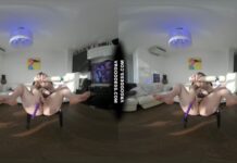 Melonie Striptease Anal Toy Making Herself Cum Hard Hitachi On Her Clit Ass Plug