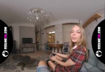 VR180 Young Blonde Luise With Pink Underwater POV Man Fingering Her
